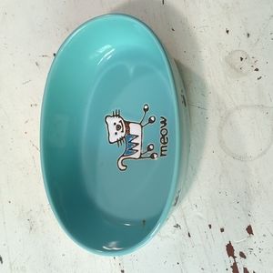 Pet dish